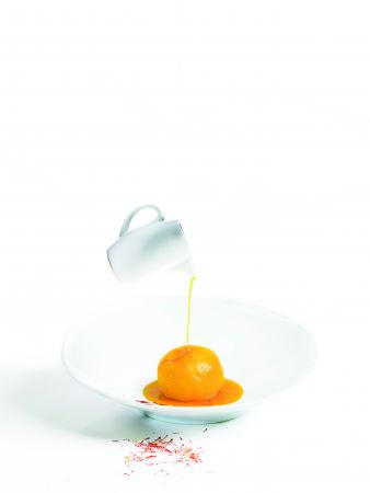 Μήλα Ζαγοράς ποσέ σε κρασί Σάμου