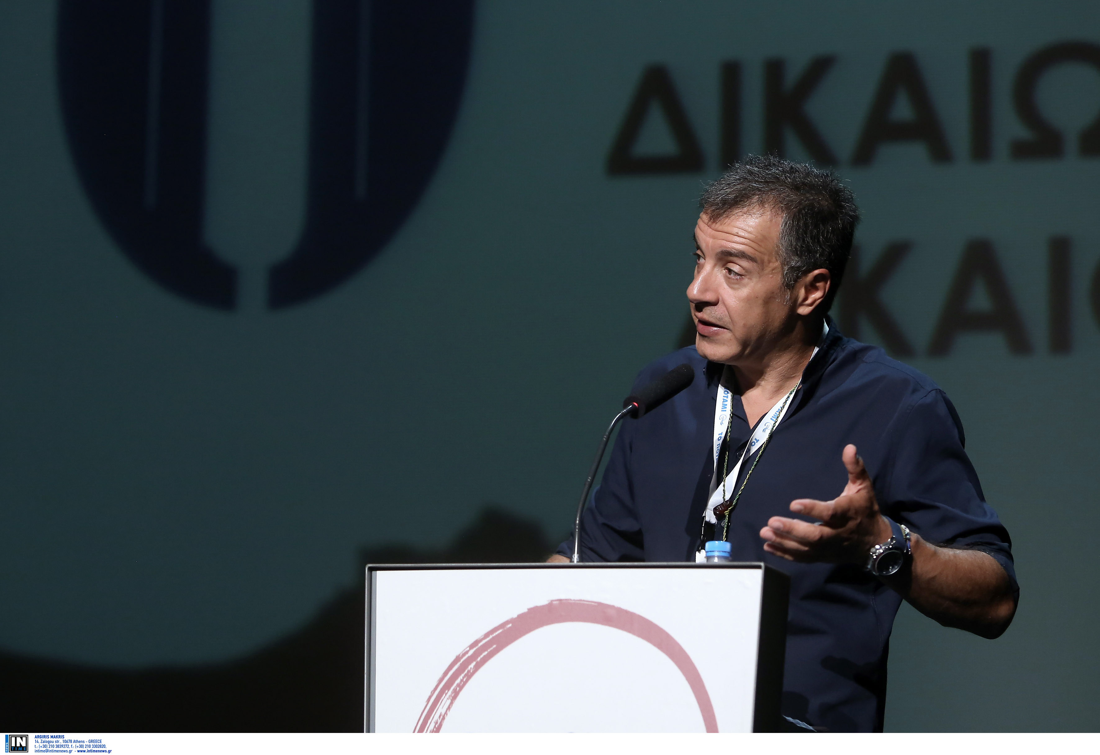 Στ.Θεοδωράκης: Οι 21 θέσεις που θα επουλώσουν τα τραύματα της χώρας