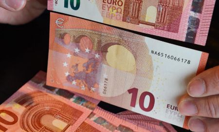 Σε κυκλοφορία το νέο χαρτονόμισμα των 10 ευρώ