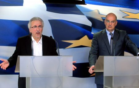 Παναγόπουλος: Ο κατώτατος μισθός δεν είναι θέμα νομικού βολονταρισμού