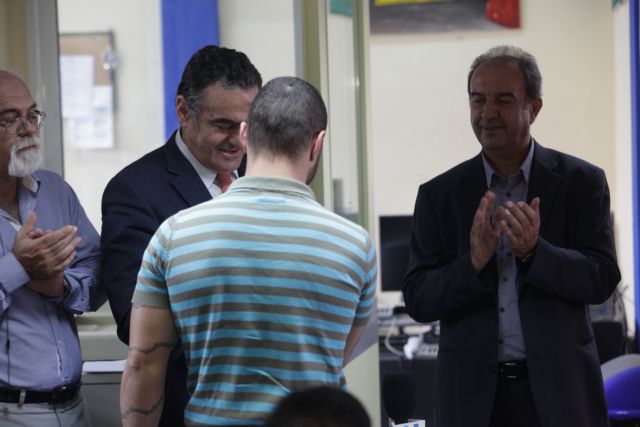 Φυλακές Αυλώνα: Βραβεία σε κρατούμενους που πέρασαν σε σχολές