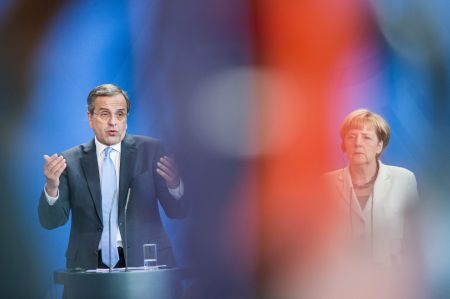 Deutsche Welle: Τι απέφερε η επίσκεψη Σαμαρά στο Βερολίνο