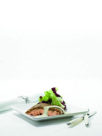 Σολομός σε κρούστα αρωματικών