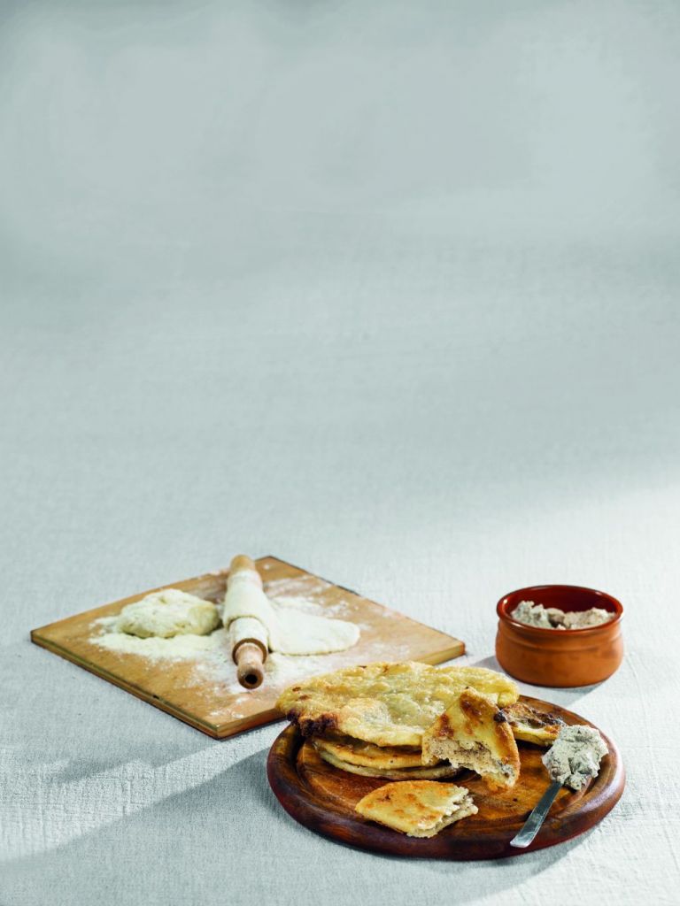 Μυζηθρόπιτες με γέμιση μανιταριών