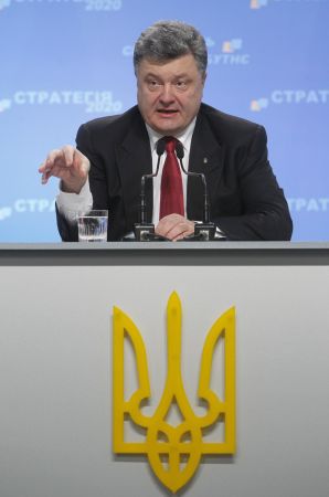 Ουκρανία: Σύγκληση του Γενικού Επιτελείου Στρατού από τον Ποροσένκο