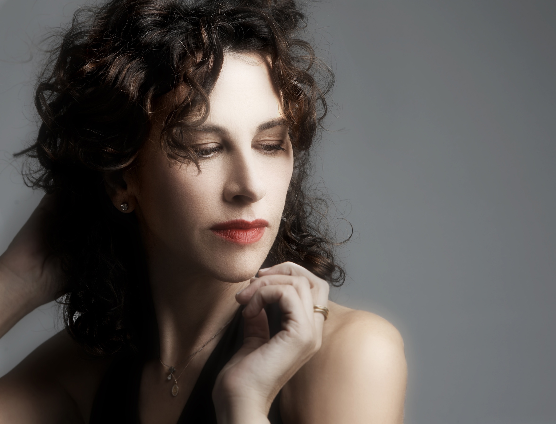 Η Ελευθερία Αρβανιτάκη «Αυτοπροσώπως» στον Νίκο Θρασυβούλου