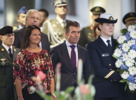 Αποχαιρετά το ΝΑΤΟ ο Ράσμουσεν – Αναλαμβάνει ο Γενς Στόλτενμπεργκ