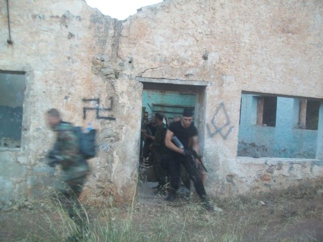 Χρυσή Αυγή α λα… Αλ Κάιντα