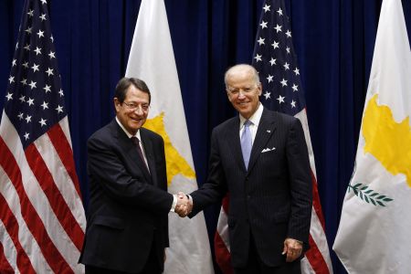 Τηλεφωνική επικοινωνία Αναστασιάδη-Μπάιντεν το βράδυ της Παρασκευής