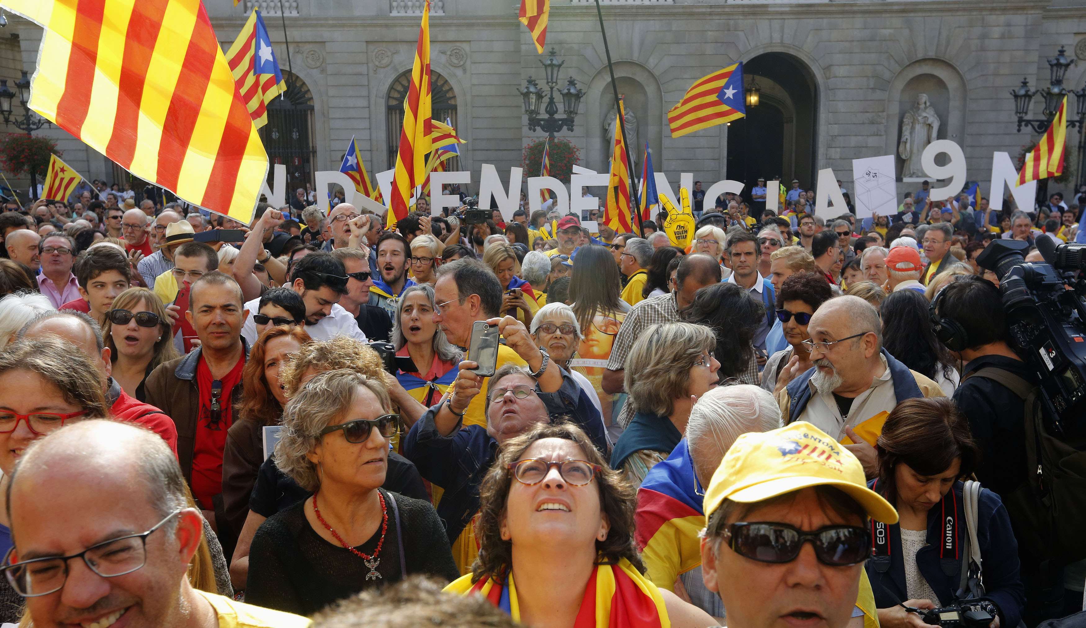 Ισπανία: Η κυβέρνηση ζητά ακύρωση του δημοψηφίσματος στην Καταλονία