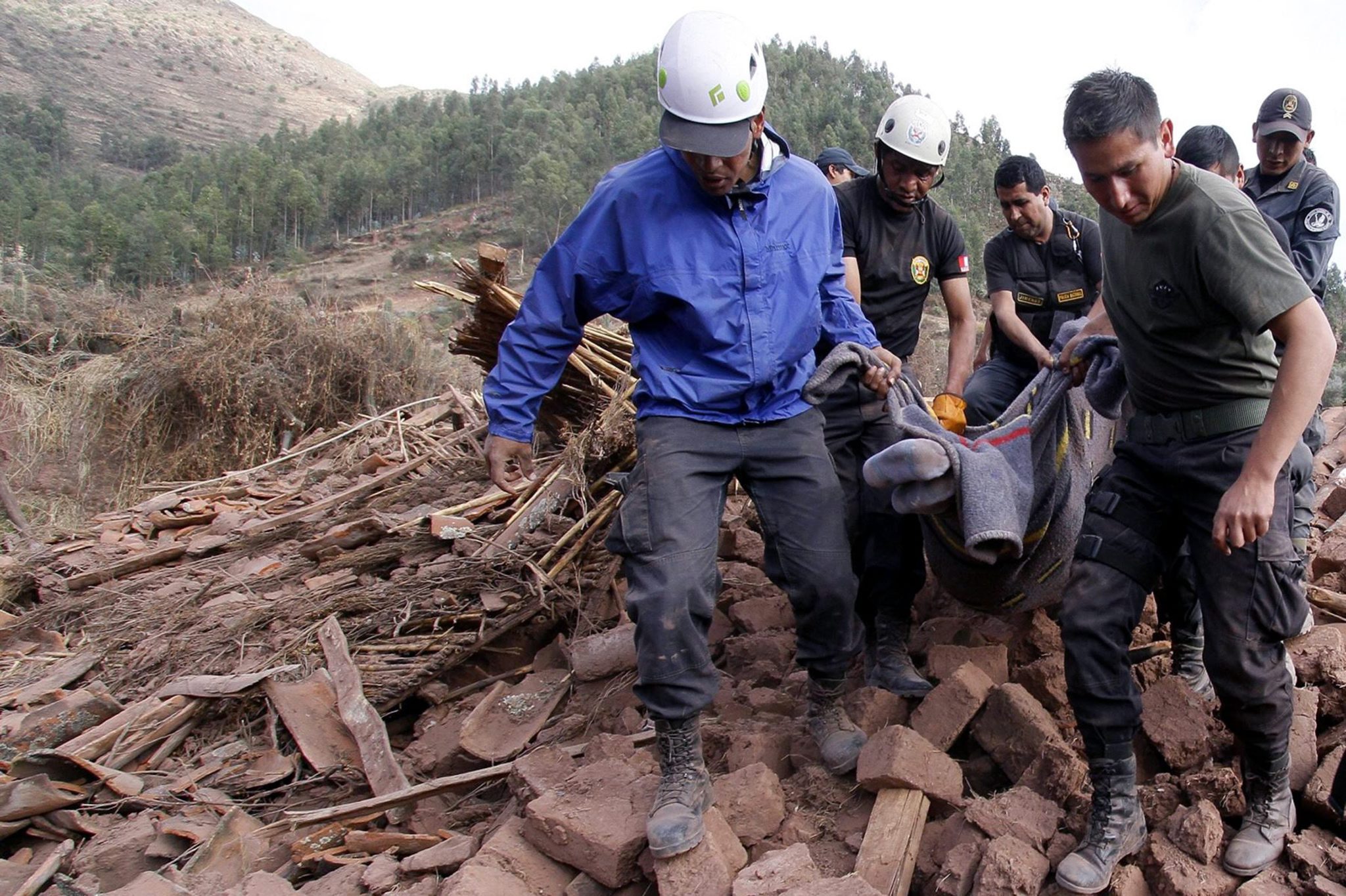 Ισχυρός σεισμός στο Περού με οκτώ νεκρούς