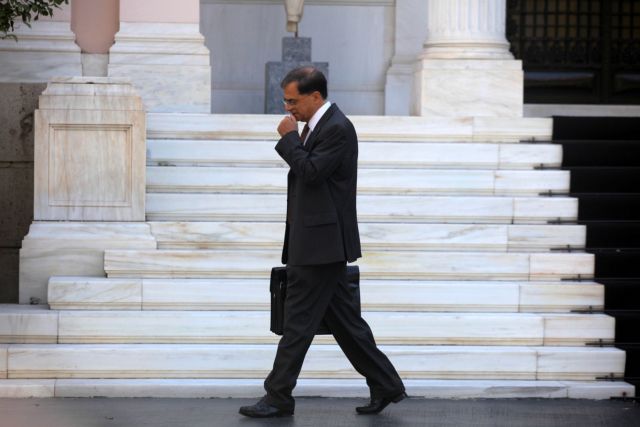 Troika heads to meet with Minister of Finances on Tuesday morning