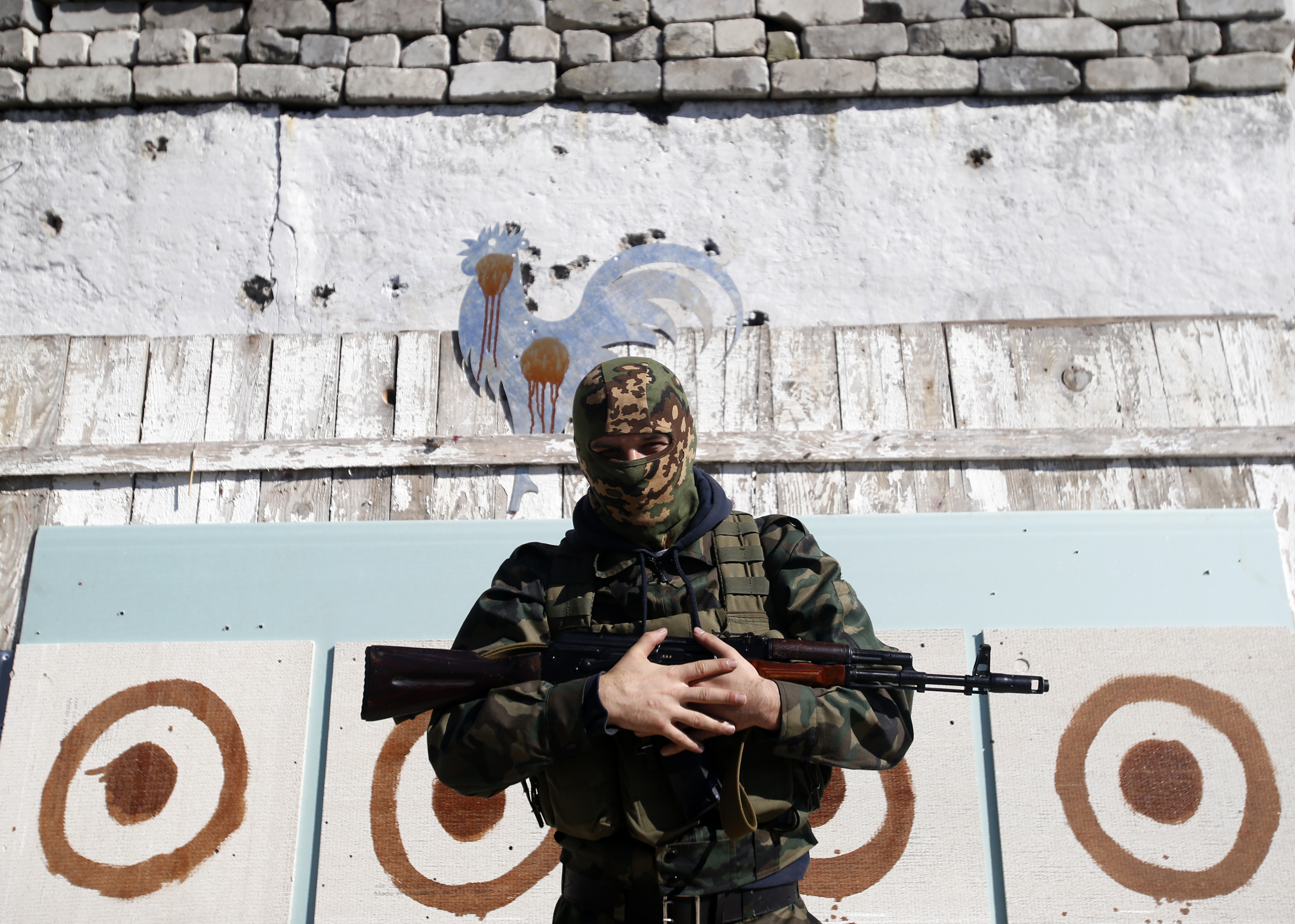 NATO: Εκατοντάδες ρώσοι στρατιώτες παραμένουν στην Ουκρανία