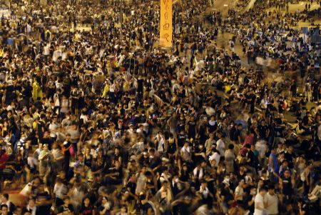 Tελεσίγραφο μέχρι την Τετάρτη από τους διαδηλωτές του Χονγκ Κονγκ στην ηγεσία της χώρας