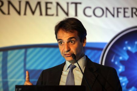 Μητσοτάκης: Ενίσχυση του Δημοσίου με πτυχιούχους πληροφορικής