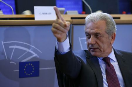 SYRIZA praises Avramopoulos over Stability Pact comments