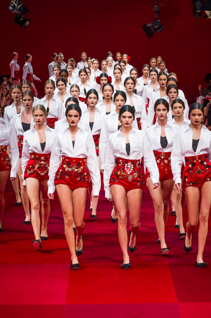 Οι φλογερές Ισπανίδες των Dolce & Gabbana