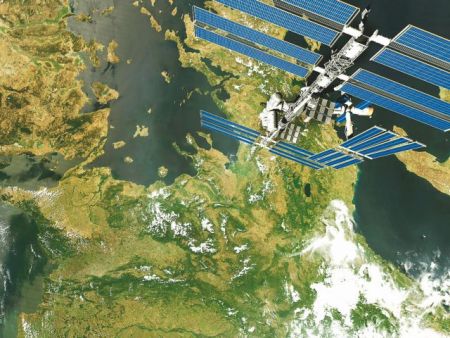 Σε διαστημική τροχιά η Ελλάδα της κρίσης