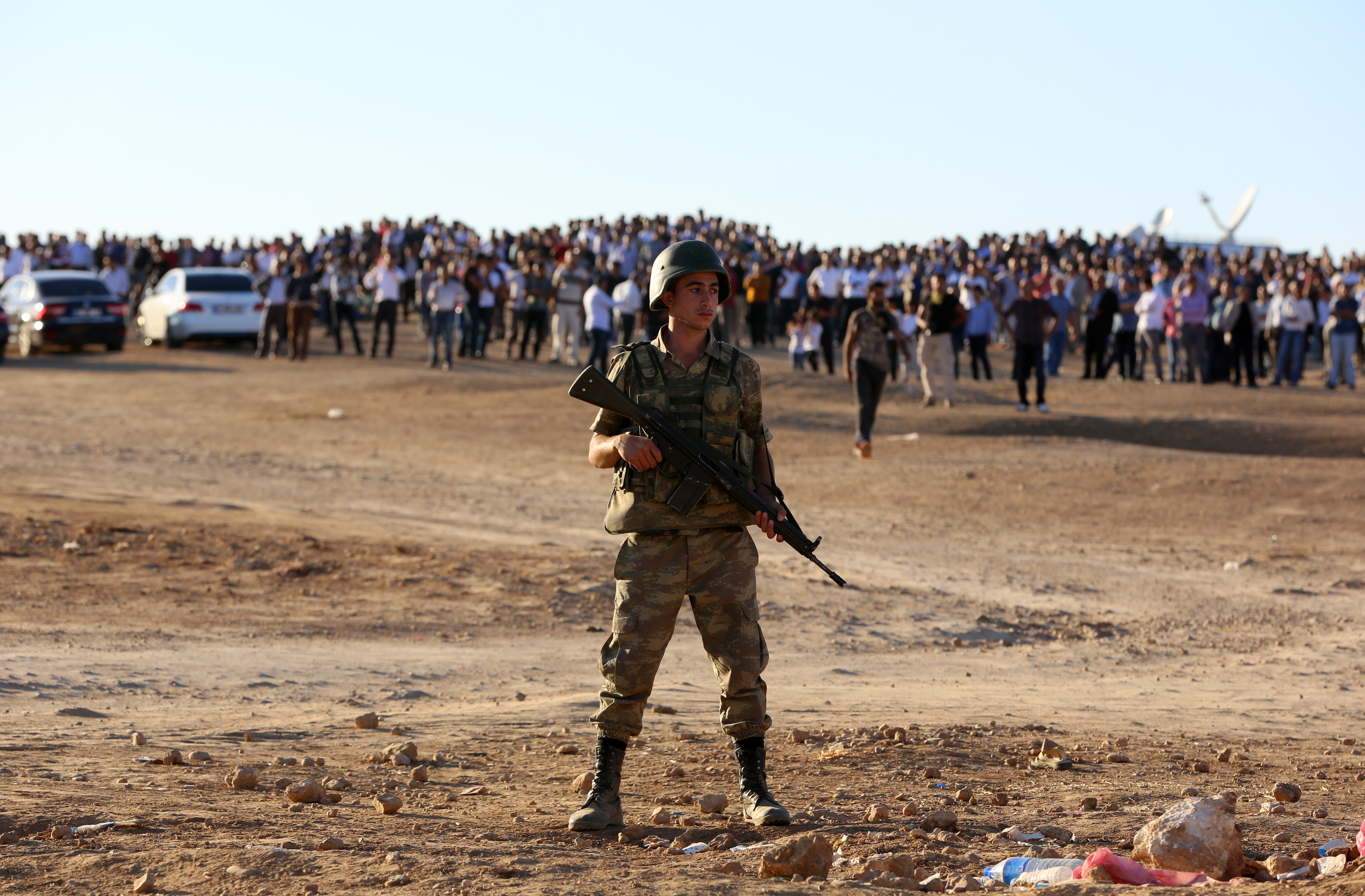 Κούρδοι Πεσμεργκά ξεκίνησαν από το Ιράκ για το Κομπάνι μέσω Τουρκίας