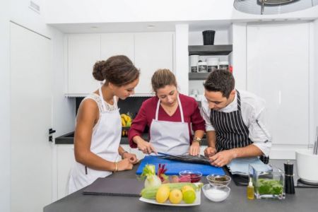 Τοπική κουλτούρα και παραδόσεις από τα Grace Hotels