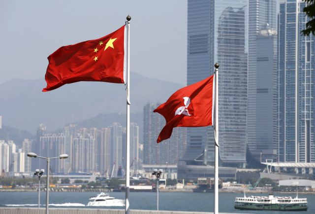 Χάνει ρυθμό η κινεζική οικονομία, πέφτουν οι γερμανικές παραγγελίες