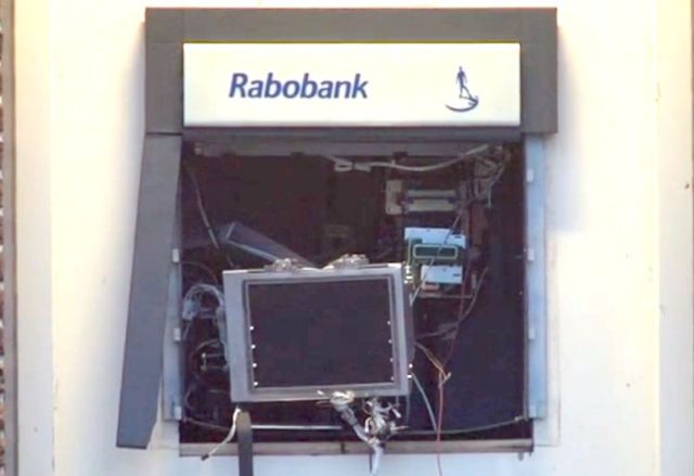 Oι «βόμβες» του Α. Σταμπούλου έκαναν μόνο για «παραβίαση» των ΑΤΜ