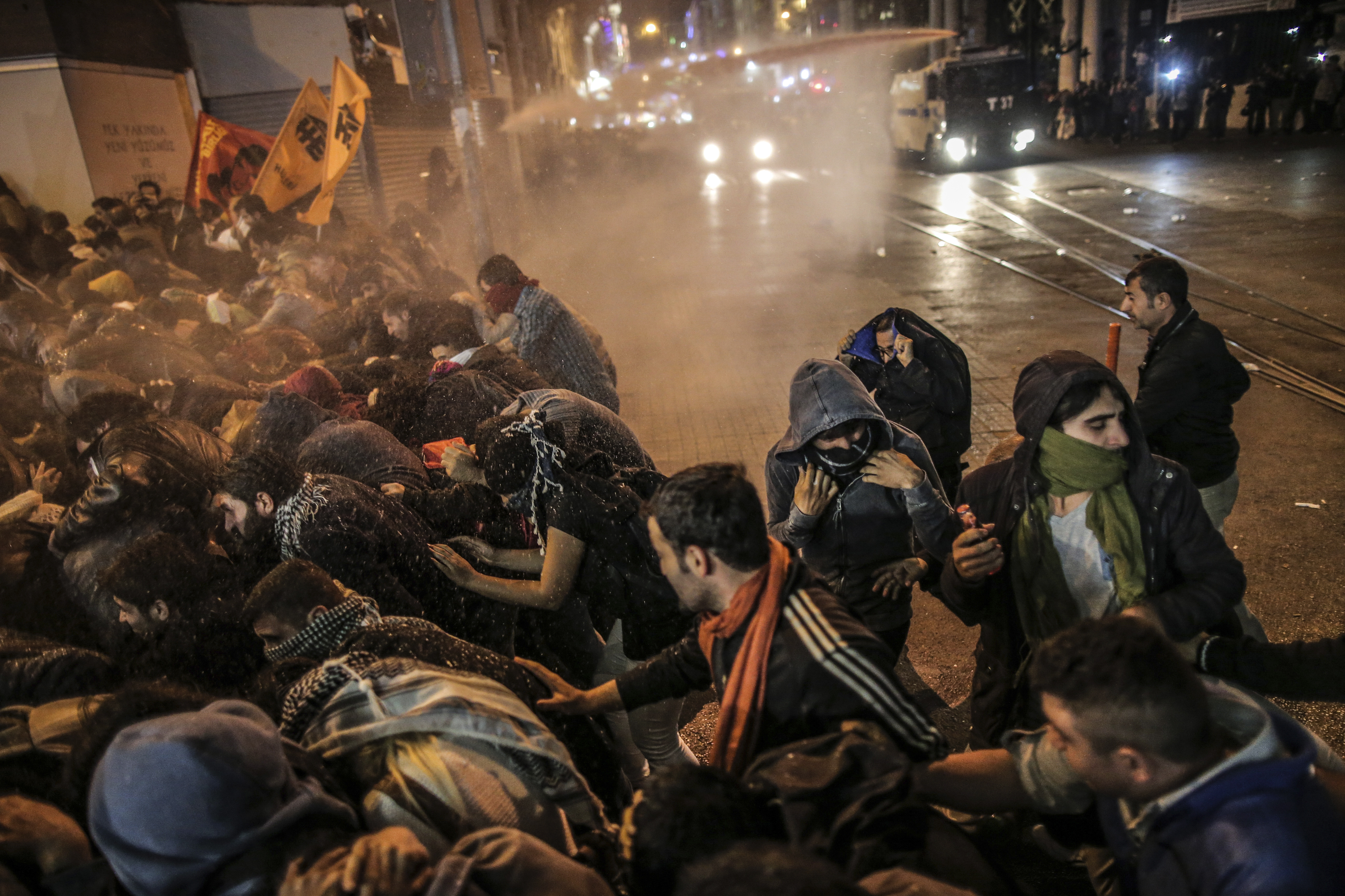 Беспорядки в турции. Протестующие курды. Угнетение курдов в Турции. Курды население численность 2020.