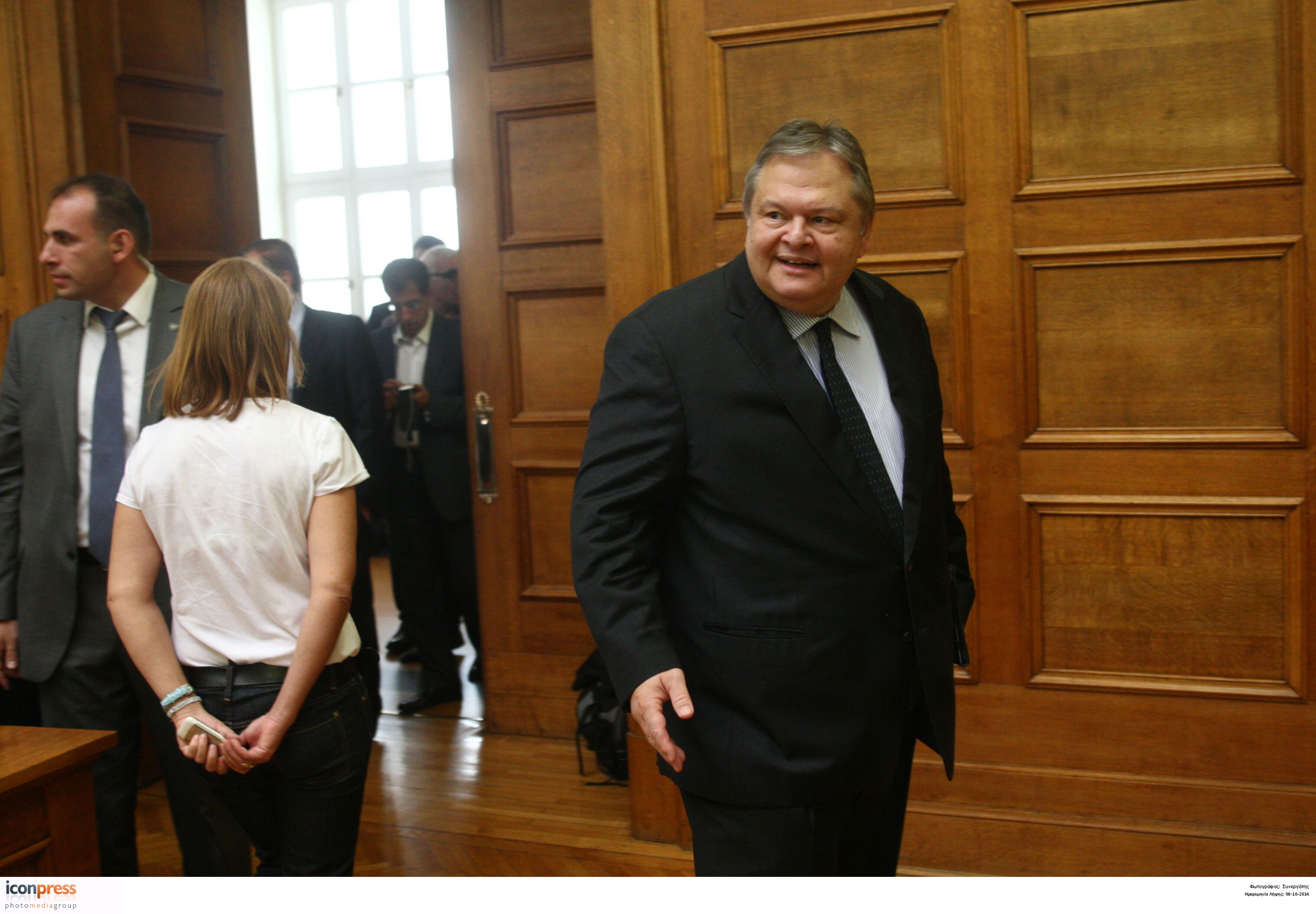 Ενταση και υψηλοί τόνοι μεταξύ Βενιζέλου – Χρυσοχοΐδη στην Κ.Ο.