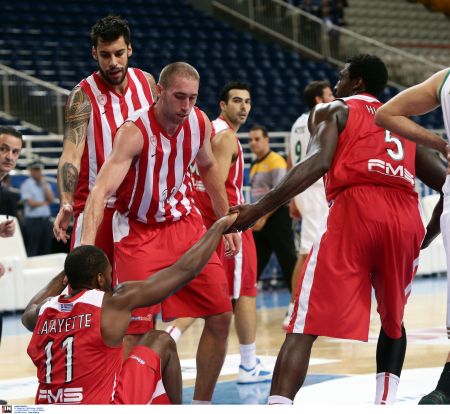 Ευρωλίγκα: Ολυμπιακός κέρδισε τη Βαλένθια με 71- 68