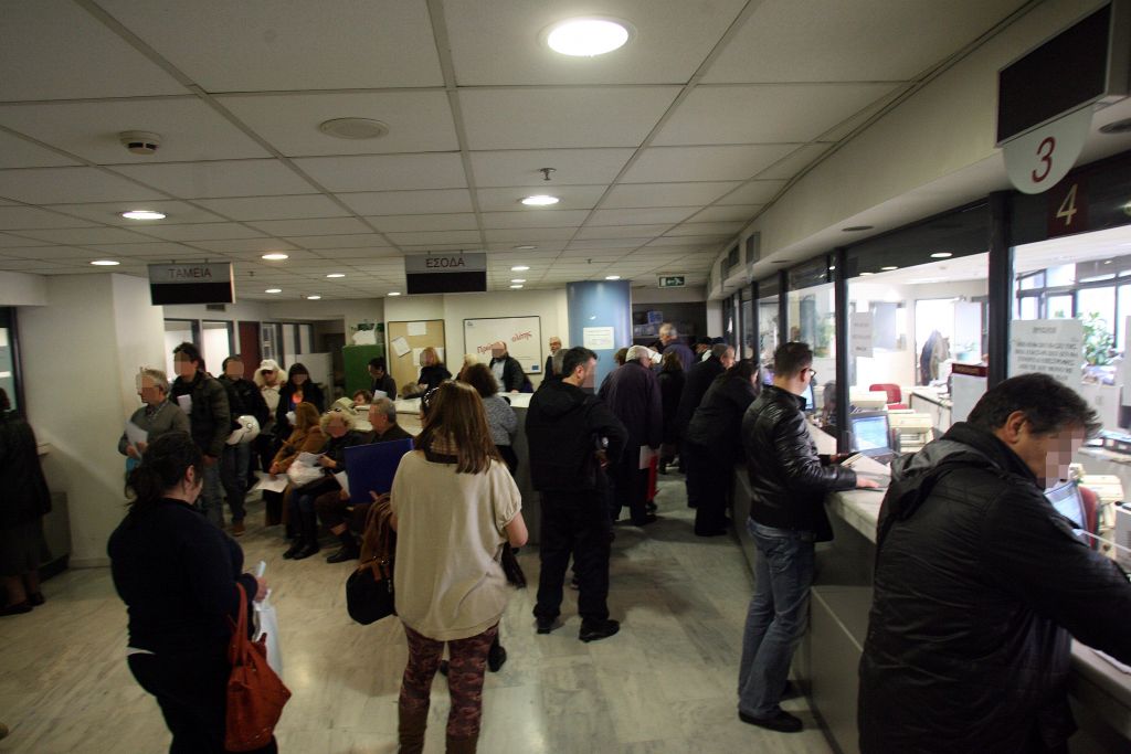 Εκατοντάδες οι αιτήσεις για υπαγωγή στο νέο ειδικό καθεστώς ΦΠΑ
