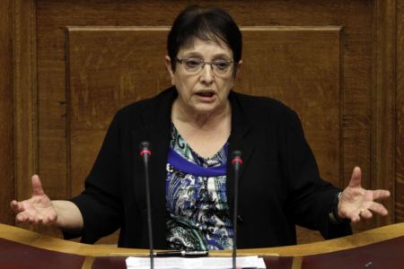 Με καρδιολογικό πρόβλημα στο νοσοκομείο η Αλέκα Παπαρήγα