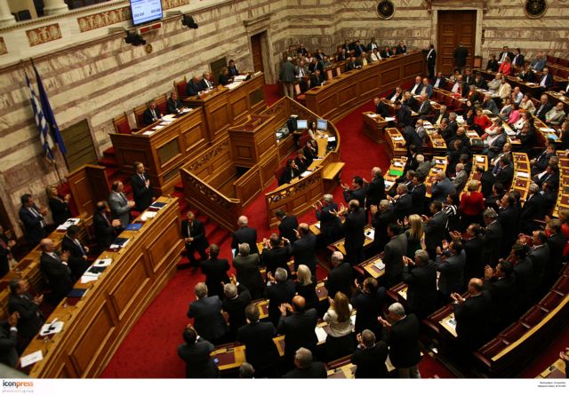 Coalition government receives vote of confidence