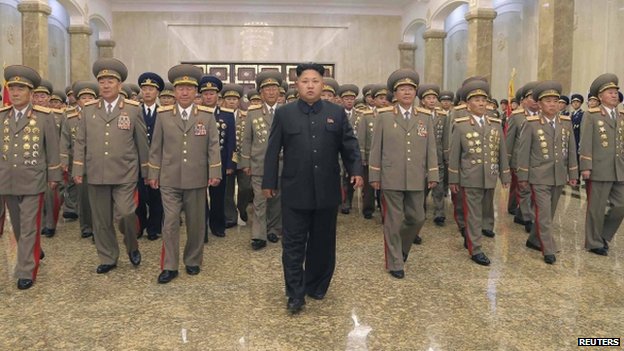 Βόρεια Κορέα: Γιατί ο Κιμ πιθανότατα παραμένει ο ισχυρός άνδρας της | tovima.gr