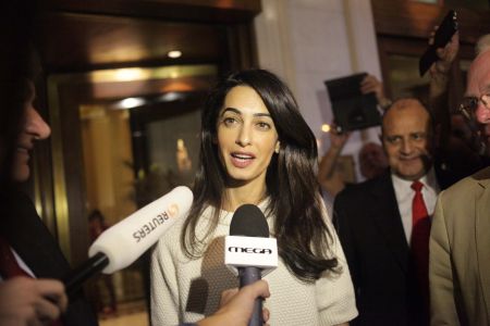 Με τον υπουργό Πολιτισμού για τα μάρμαρα του Παρθενώνα συναντάται την Τρίτη η Αμάλ Αλαμουντίν