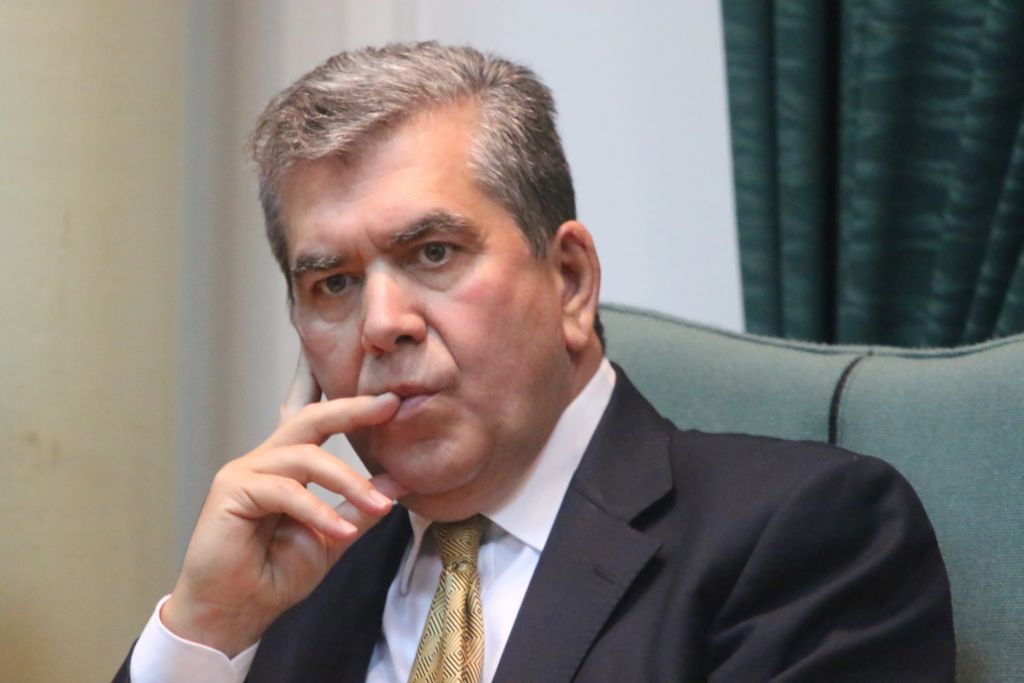 Μητρόπουλος: Μεγάλο το δίλημμα, θα δω τι θα πράξω