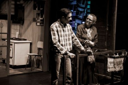 «Αγαπητή Ελένα» στο Επί Κολωνώ