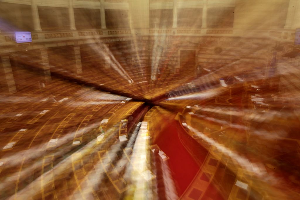 Σκληρή κόντρα Ντινόπουλου – ΣΥΡΙΖΑ για τα δάνεια ΝΔ-ΠαΣοΚ