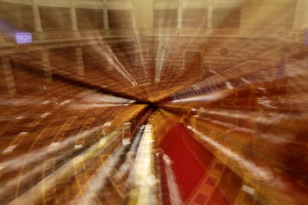 Σκληρή κόντρα Ντινόπουλου – ΣΥΡΙΖΑ για τα δάνεια ΝΔ-ΠαΣοΚ