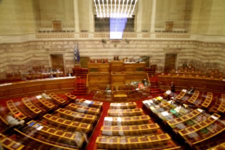 Αρχισε στη Βουλή η συζήτηση για το προσχέδιο του προϋπολογισμού