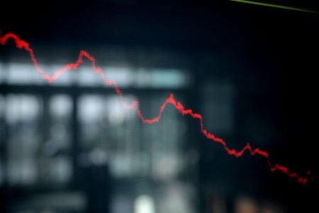 WSJ: Η αδυναμία σταθερής χρηματοδότησης πλήττει την Ελλάδα