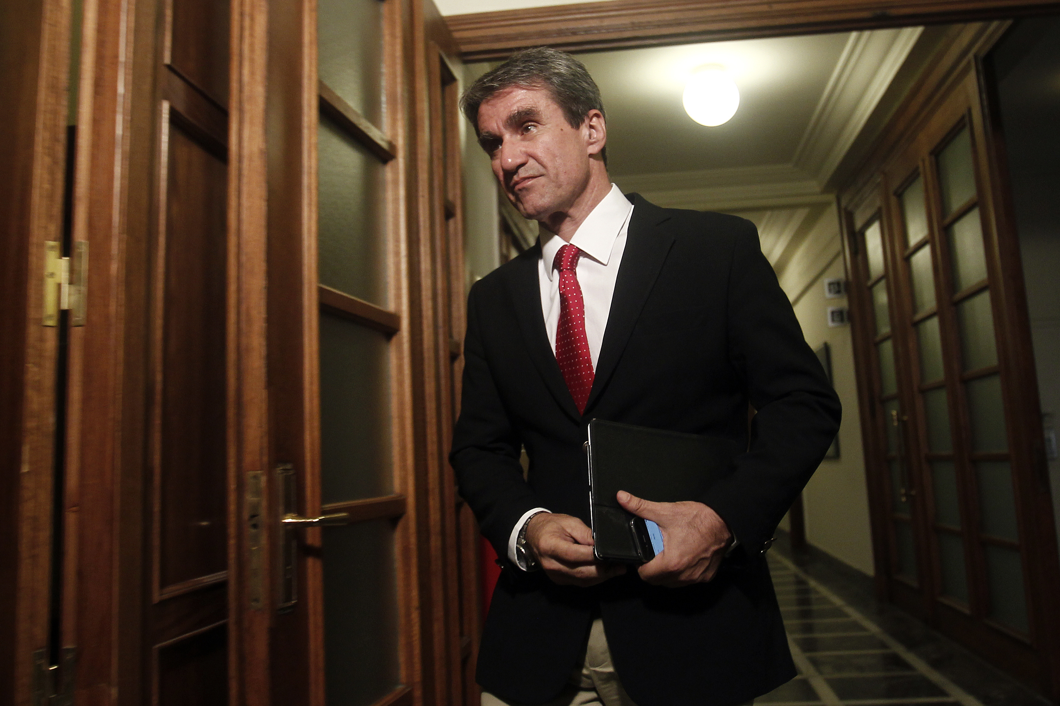 Ανδρέας Λοβέρδος: Κανείς δεν έχει δικαίωμα να διαλύει συγκλήτους