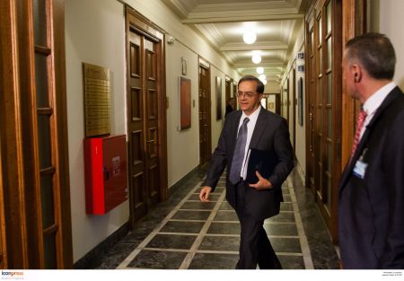 Μήνυμα στις αγορές μέσω ESM για στήριξη της Ελλάδας