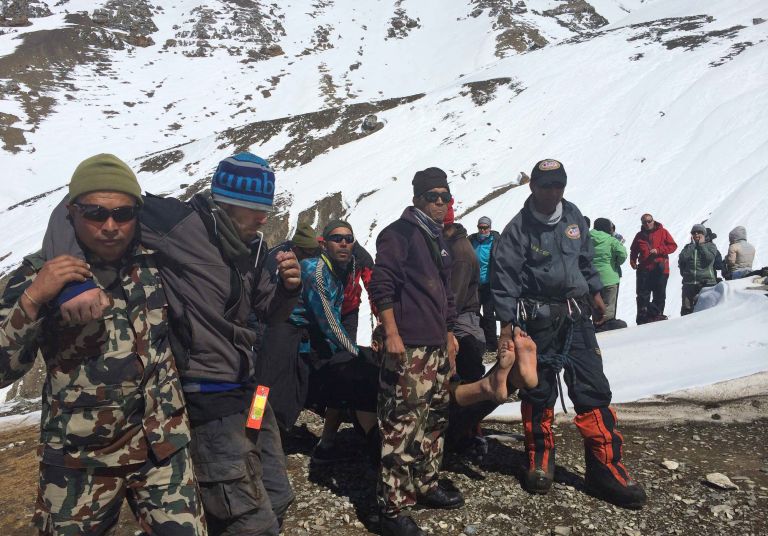 Νεπάλ: Λιγοστές οι ελπίδες για τους αγνοούμενους από τη χιονοθύελλα | tovima.gr