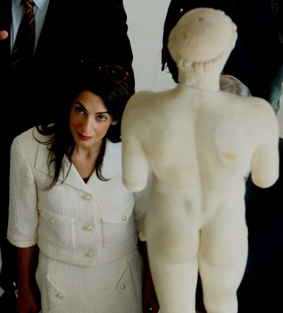 Αμάλ Αλαμουντίν: Η λαμπερή δικηγόρος και τα Γλυπτά του Παρθενώνα