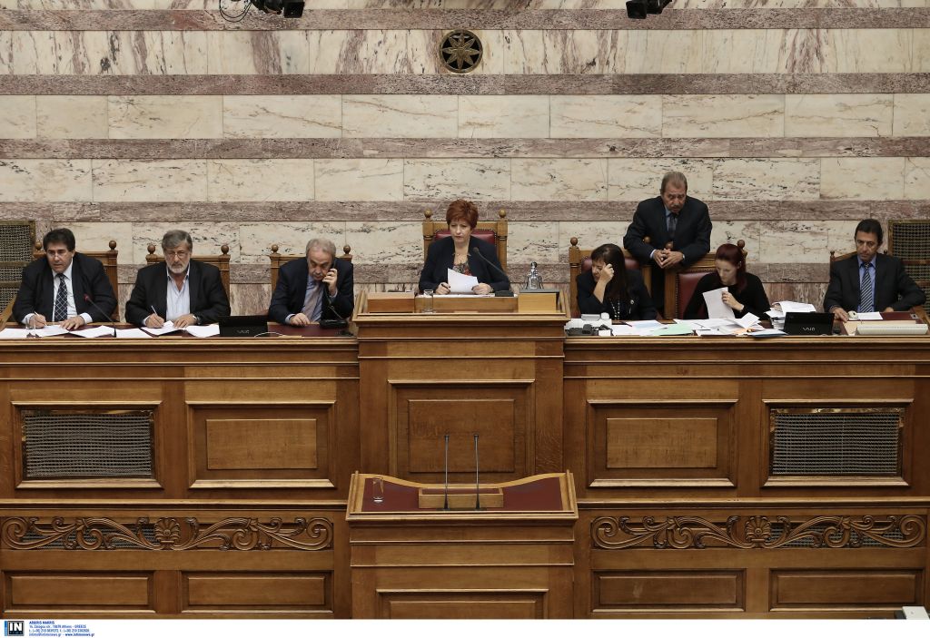 Βουλή: Καυγάς Χρυσής Αυγής – ΝΔ για τον Ελευθέριο Βενιζέλο