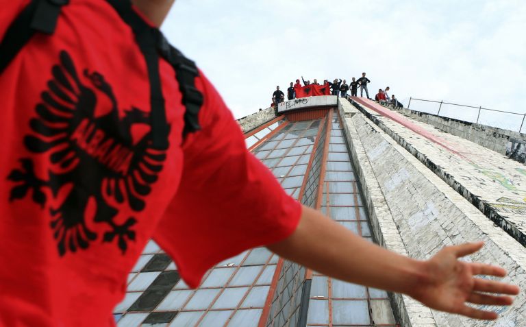 Αλβανικό διάβημα στον σέρβο Πρέσβη για τα επεισόδια στον αγώνα | tovima.gr