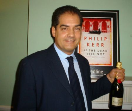 Ερχεται στην Αθήνα ο σκωτσέζος συγγραφέας Φίλιπ Κερ