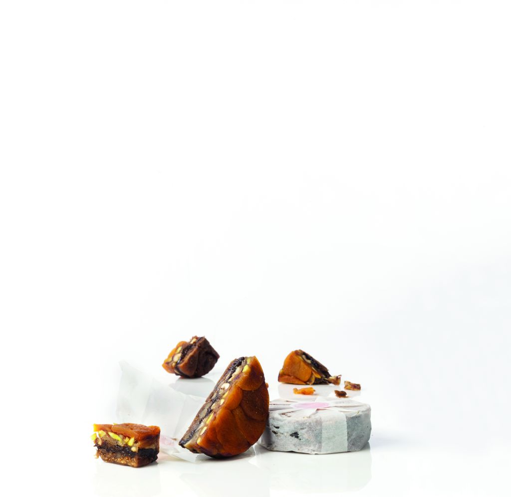 Αρωματική «πίτα» με αποξηραμένα φρούτα και καρπούς