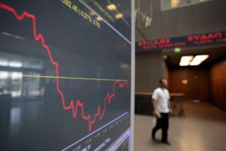 Stock exchange and bonds dip after Presidential election announcement