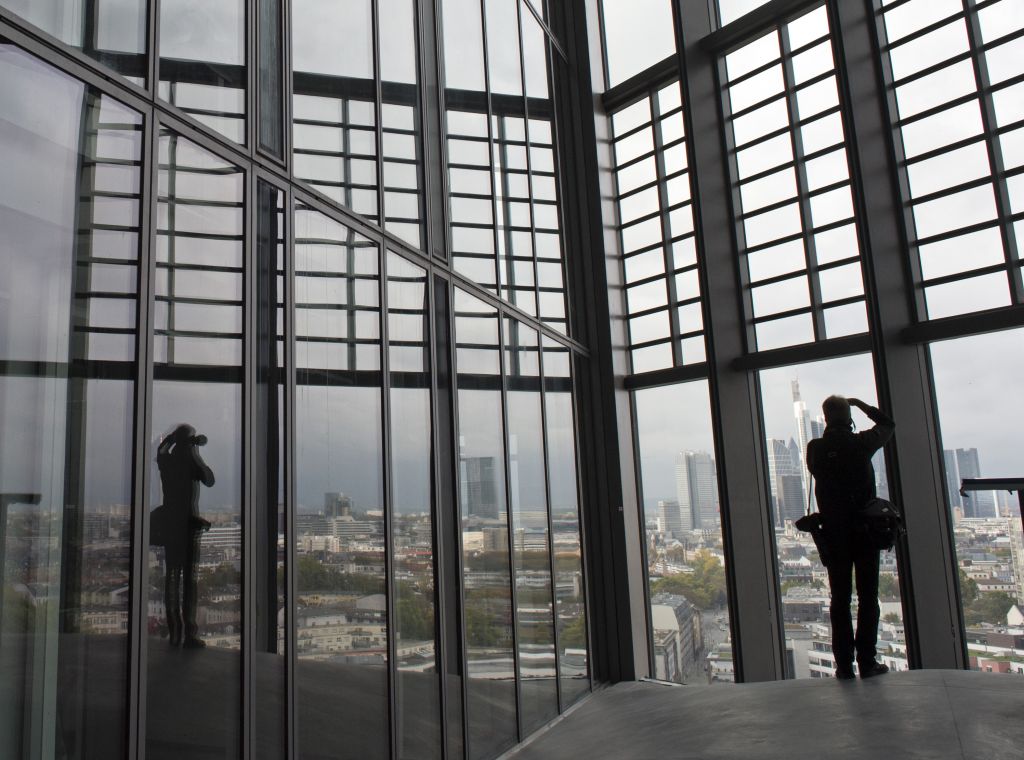 Η ΕΚΤ αναλαμβάνει την εποπτεία πιστωτικών ιδρυμάτων στην ευρωζώνη